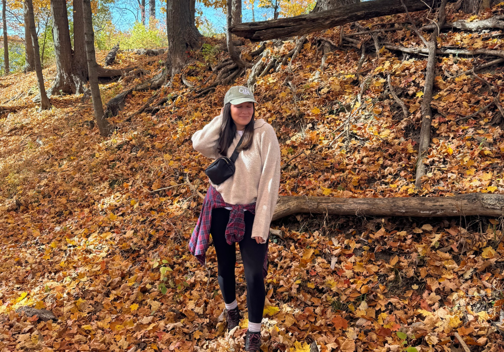 Places in Indiana with the best fall foliage for autumn hikes